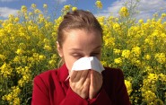 Spomaľme pandémiu alergie a astmy správnou liečbou alergií
